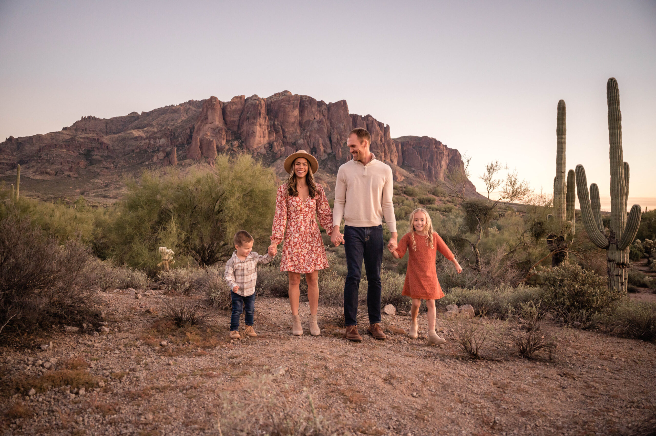 Superstition Mountains, Lost Dutchman State Park, Family Photography Session